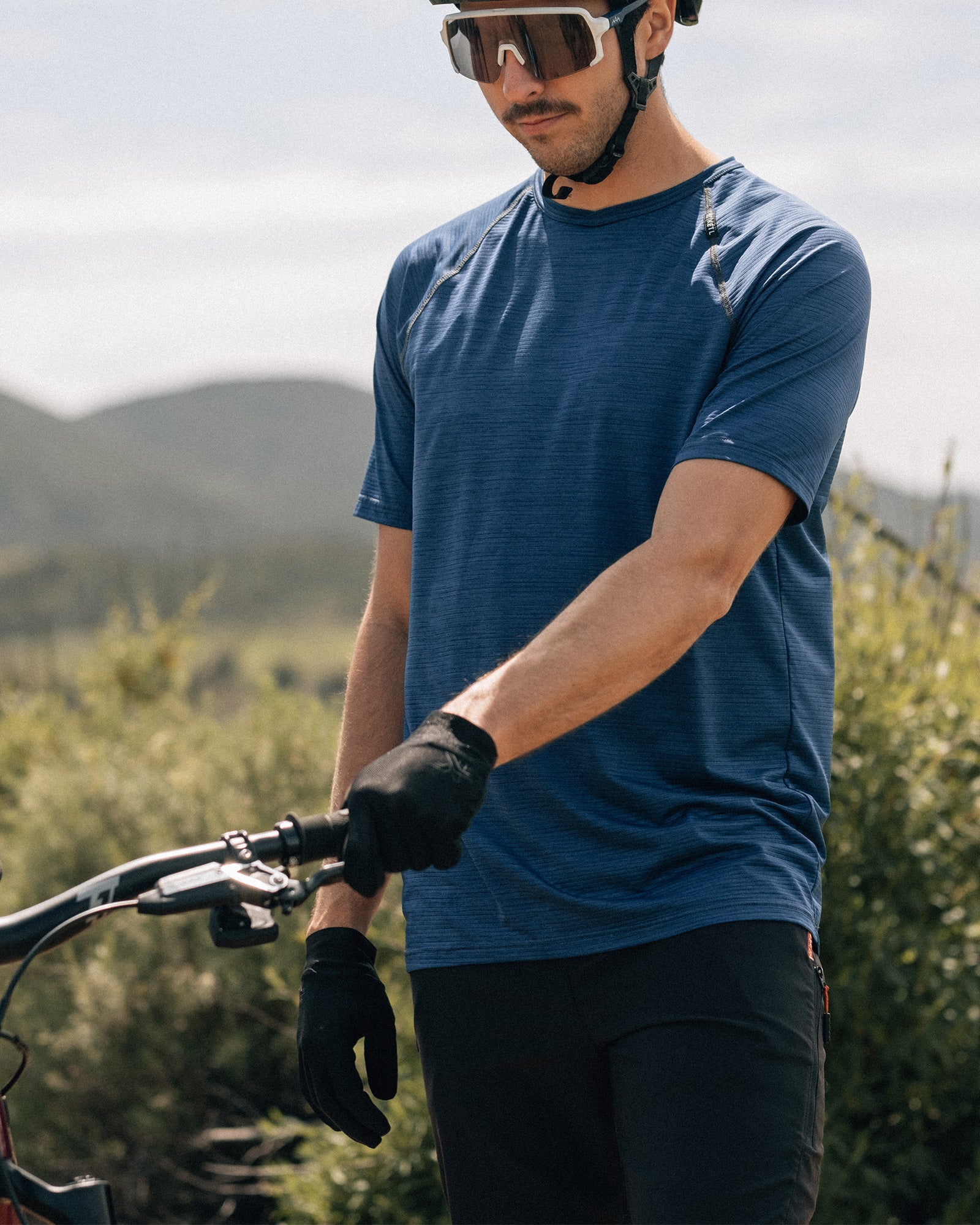 KETL Wayward Short Sleeve Active Top w/Zipper Pocket MTB Jersey