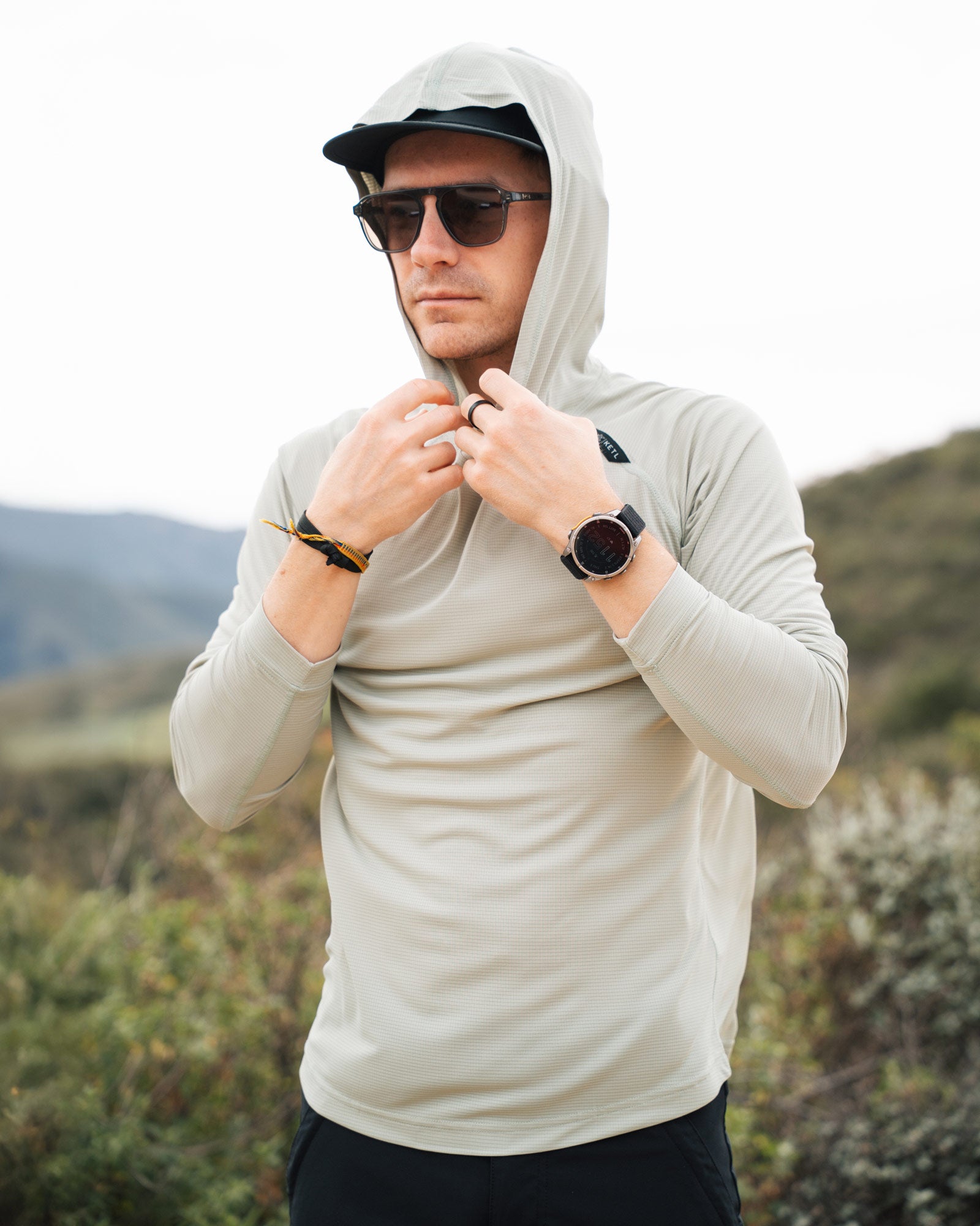 ダイエットフード sun NoFry Sun Hoodie | Featherweight UPF 30+ Sun Protection