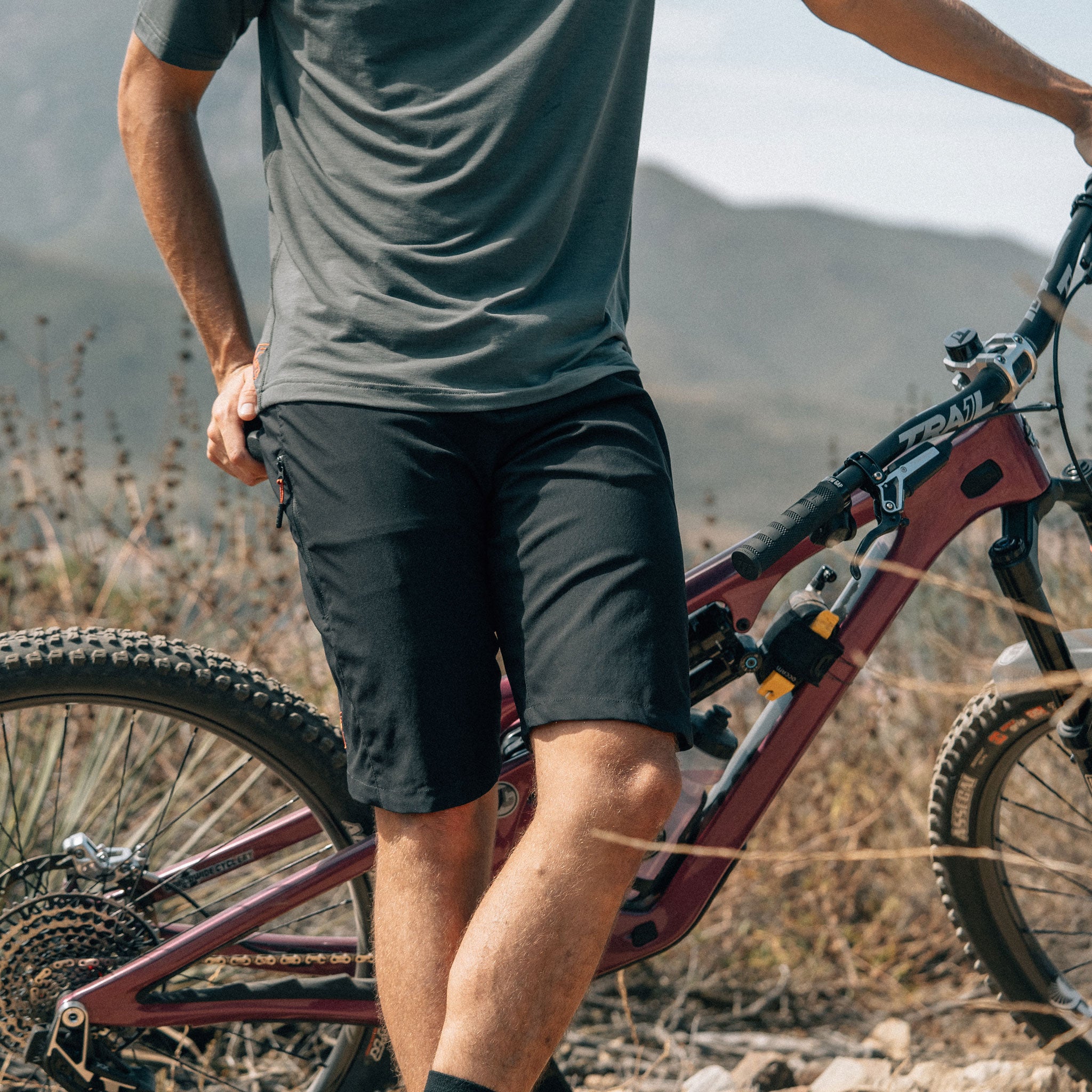 Trayl cycling online shorts