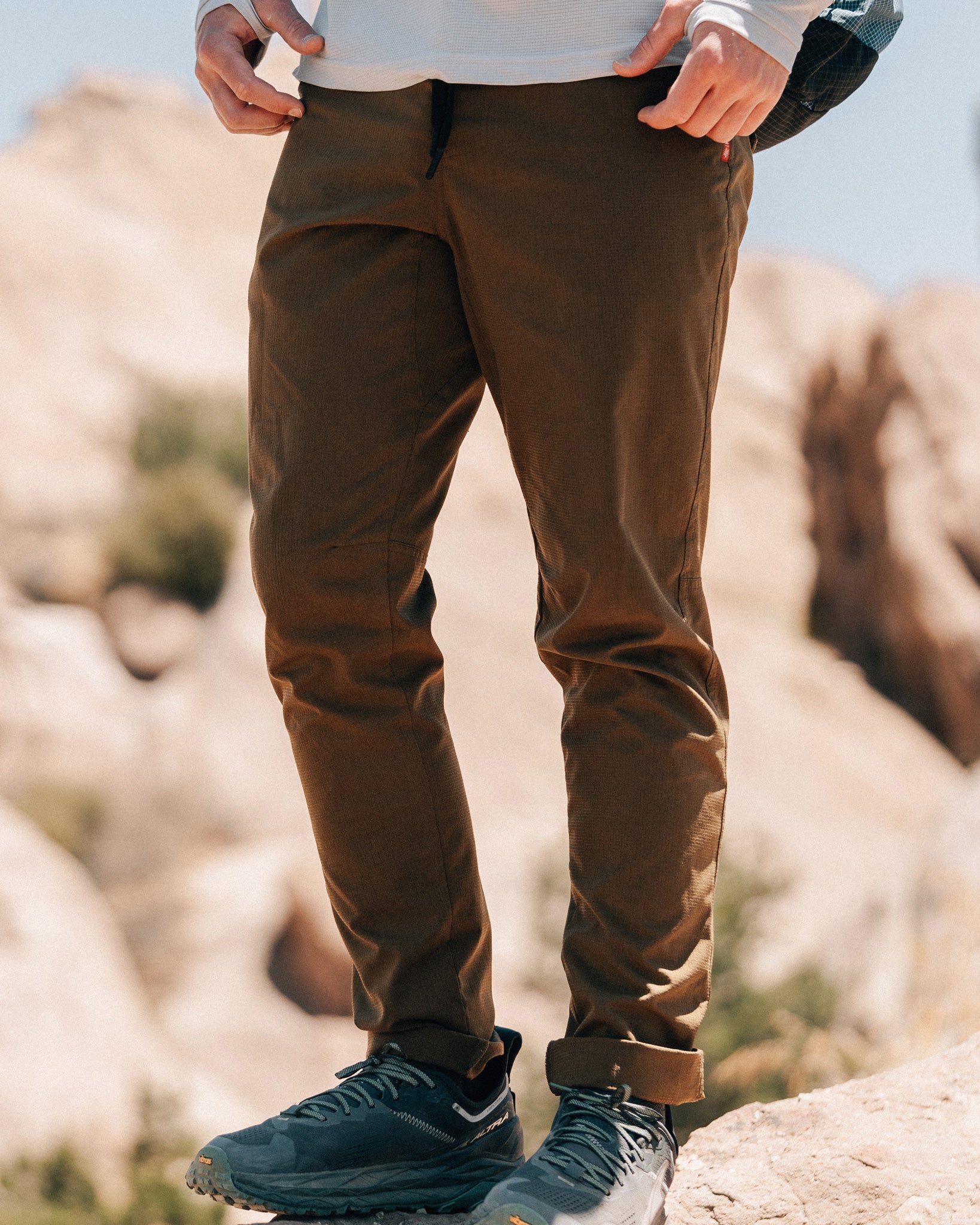 Vent Lightweight Active Pants (Slim Fit)